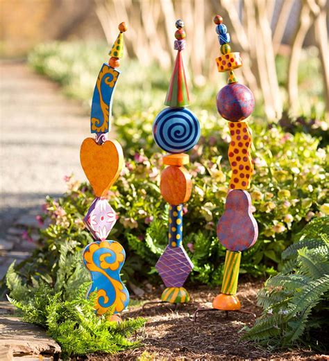 garden stakes decorative metal.
